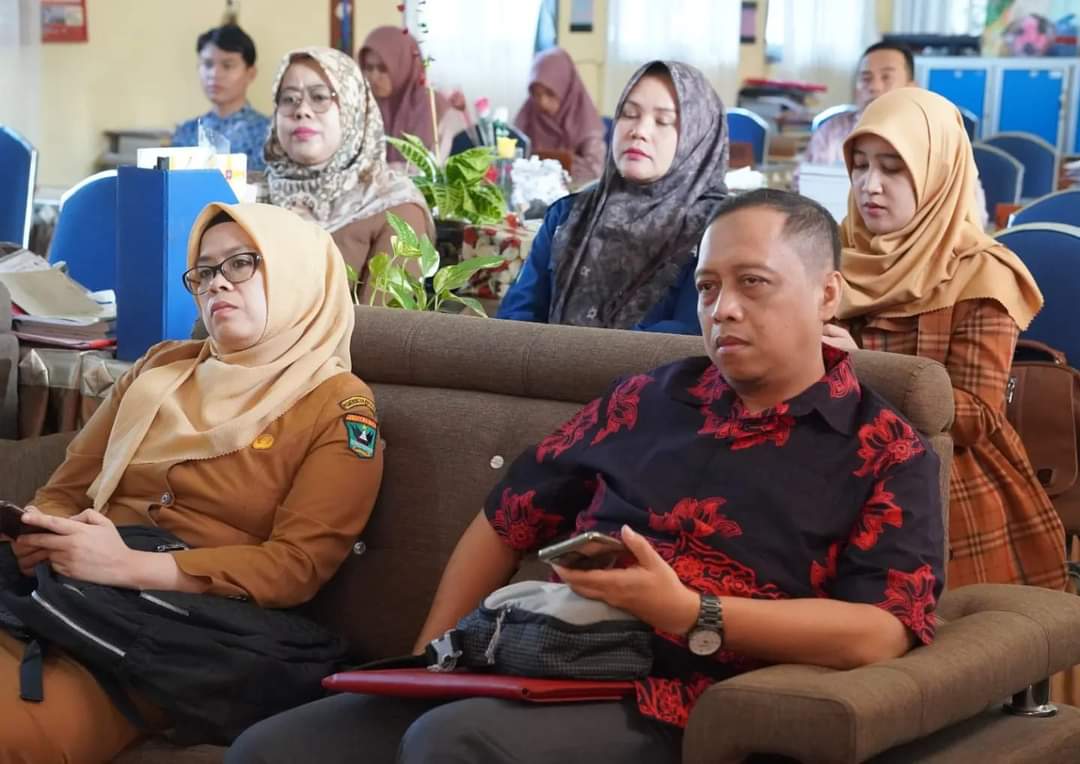 SMPN 5 Padang Panjang Menuju Standardisasi SRA Diaudit Tim Kemen PPPA