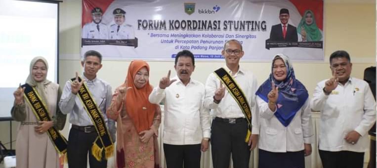 Wakil Wali Kota  Padang Panjang Aspresiasi Bapak Ibu Asuh Anak Stunting (Basunting)