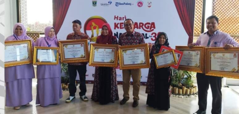 Padang Panjang Raih Delapan Penghargaan Dalam Harganas Tingkat Sumbar, Ini Penerimanya