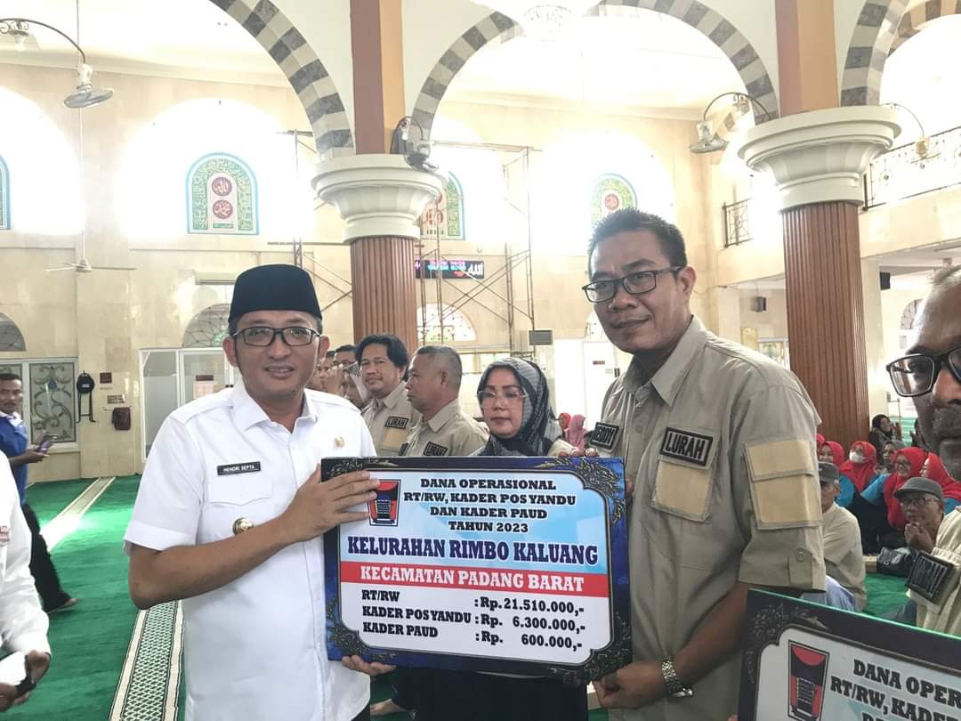 Dana Operasional Triwulan II se-Kecamatan Padang Barat, Ini Pesan Wali Kota Padang
