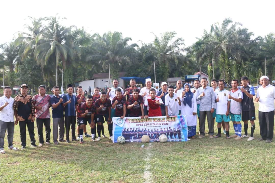Bupati Pasaman Barat Tutup Turnamen Bola Mini OPBB Cup II Bandar Baru Ranah Pasisie