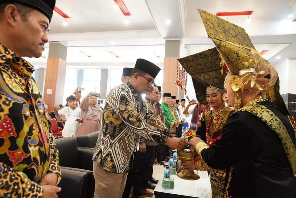 Bupati Tanah Datar Hadiri Silaturahmi Akbar Persatuan Warga Tanjung Alam Padang, Ini Pesannya