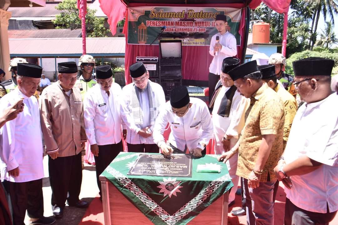 Wali Kota Padang  Resmikan Masjid Nurul Ilmi Parak Karambie Tanjung Aur