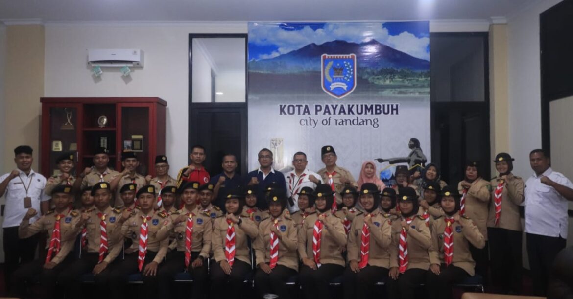 Pj Wali Kota Lepas Kwarcab Pramuka Payakumbuh Ke Jambore Raimuna Nasional