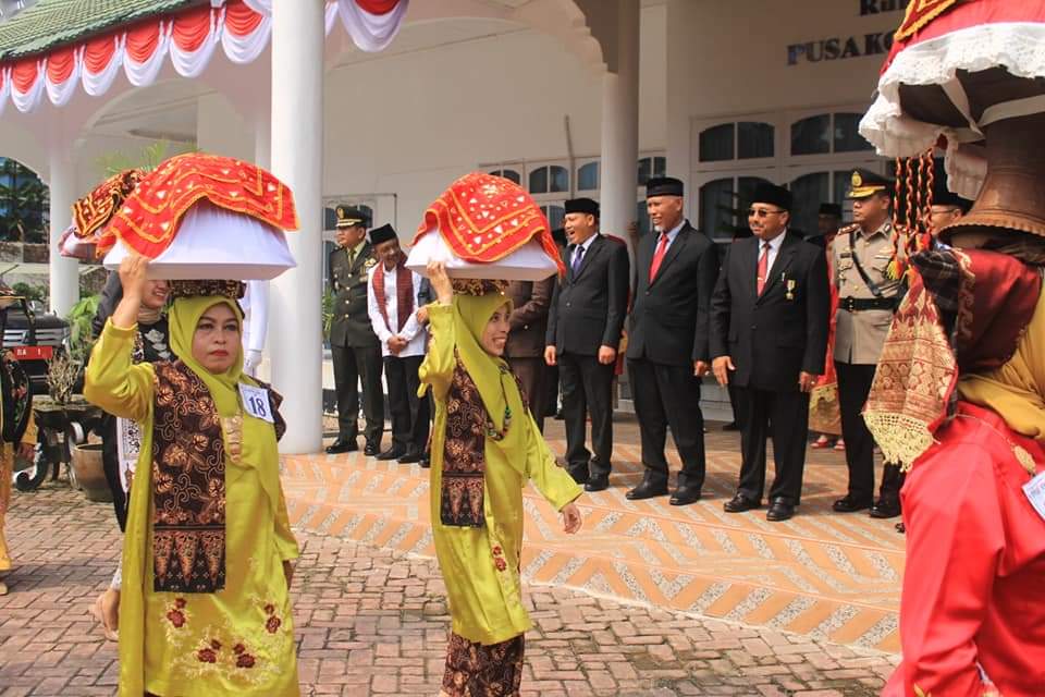 Dihadiri Gubernur Sumbar, Peringatan HUT ke 78 Pasaman Berlangsung Meriah Dan Khitmat