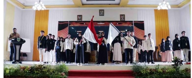 Wali Kota Padang Panjang Kukuhkan Pengurus Forum Anak