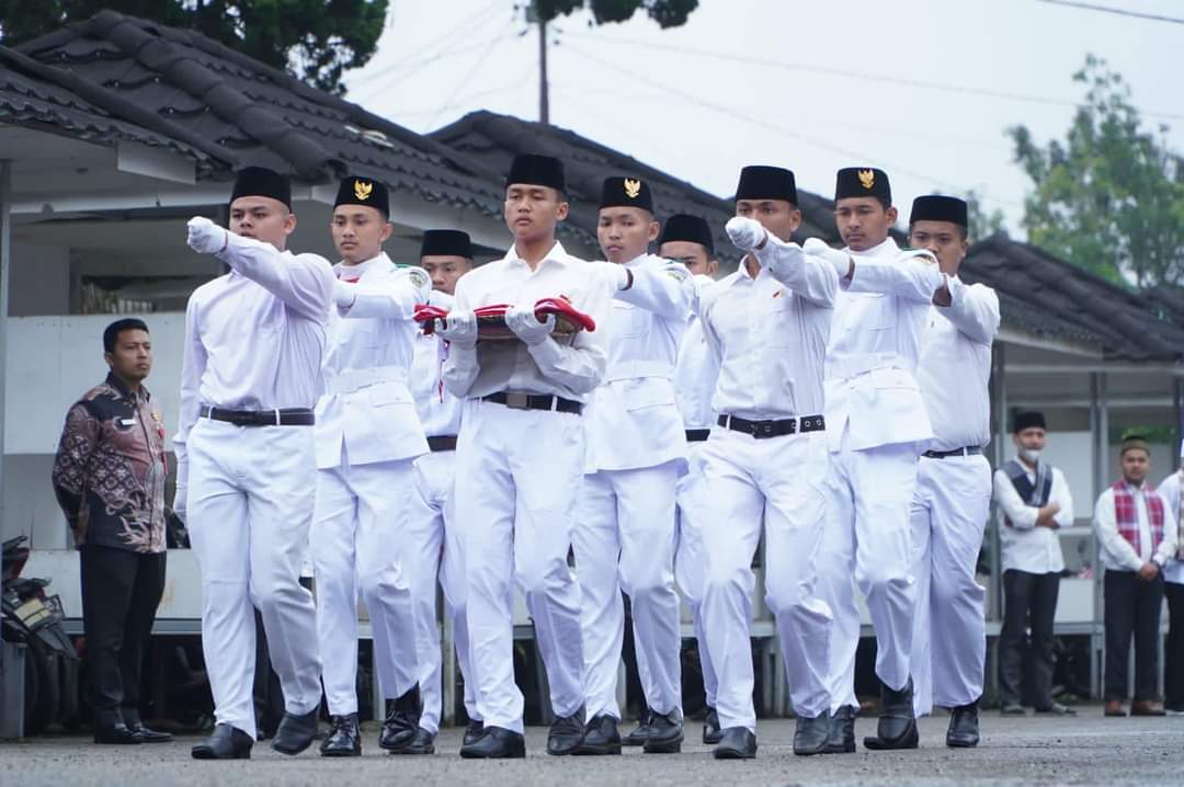 Pj Wali Kota Pimpin Peringatan Hari Santri Di Thawalib Padang Panjang