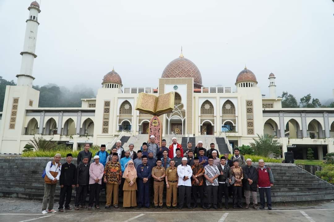 Imam Masjid Se-Padang Panjang Ikuti Orientasi di Kota Pekanbaru