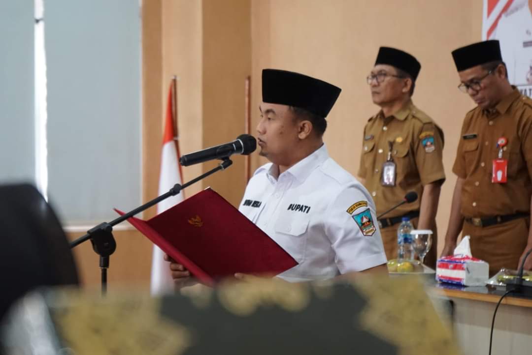 Bupati Dharmasraya Lantik Dan Ambil Sumpah Jabatan Fungsional PPPK
