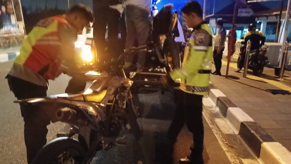 Satlantas Polres Padang Panjang Amankan 8 Unit Sepeda Motor Knalpot Brong