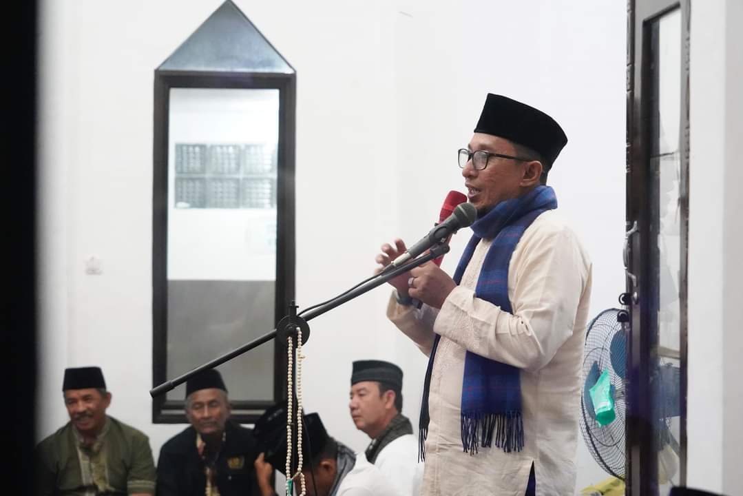 Bupati Tanah Datar Apresiasi Wirid  Pemuda Jorong Ombilin Nagari Simawang