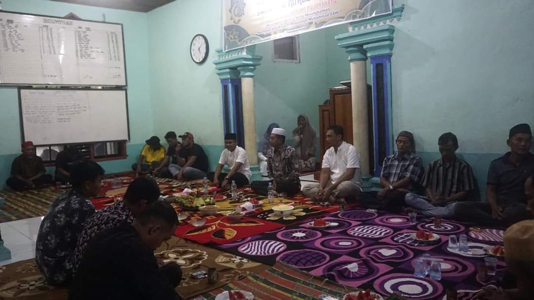Masyarakat RT 02 Sidodadi Nagari Pujorahayu Syukuran Dengan Wakil Bupati Pasaman Barat
