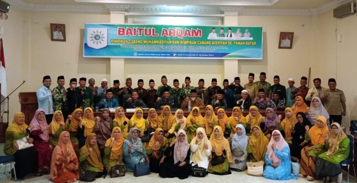 Pimpinan Daerah Muhammadiyah Dr Irman  Buka  Baitul Arqam Bagi Unsur Pimpinan Cabang dan Aisyiyah Tanah Datar
