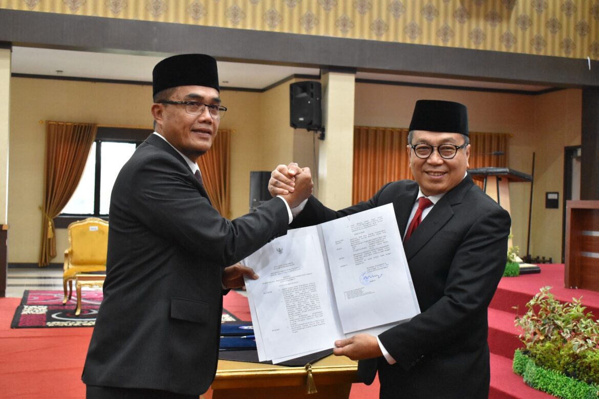 Drs. Rida Ananda, Msi Dikukuhkan Kembali Sebagai Sekda Kota Payakumbuh 