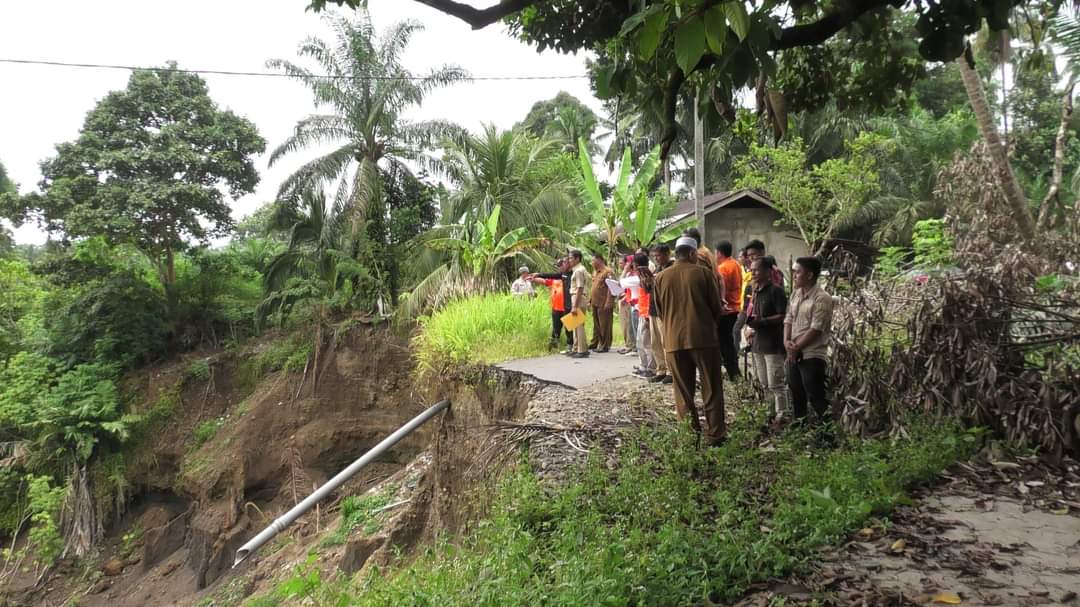 BNPB Pusat Tinjau Dan Verifikasi Usulan Bantuan Dana Untuk Bencana Di Pasbar