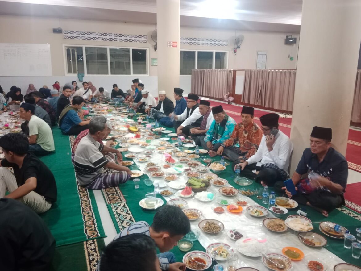 Wali Nagari Baringin Sampaikan Keluhan Kepada Ketua DPRD Tanah Datar