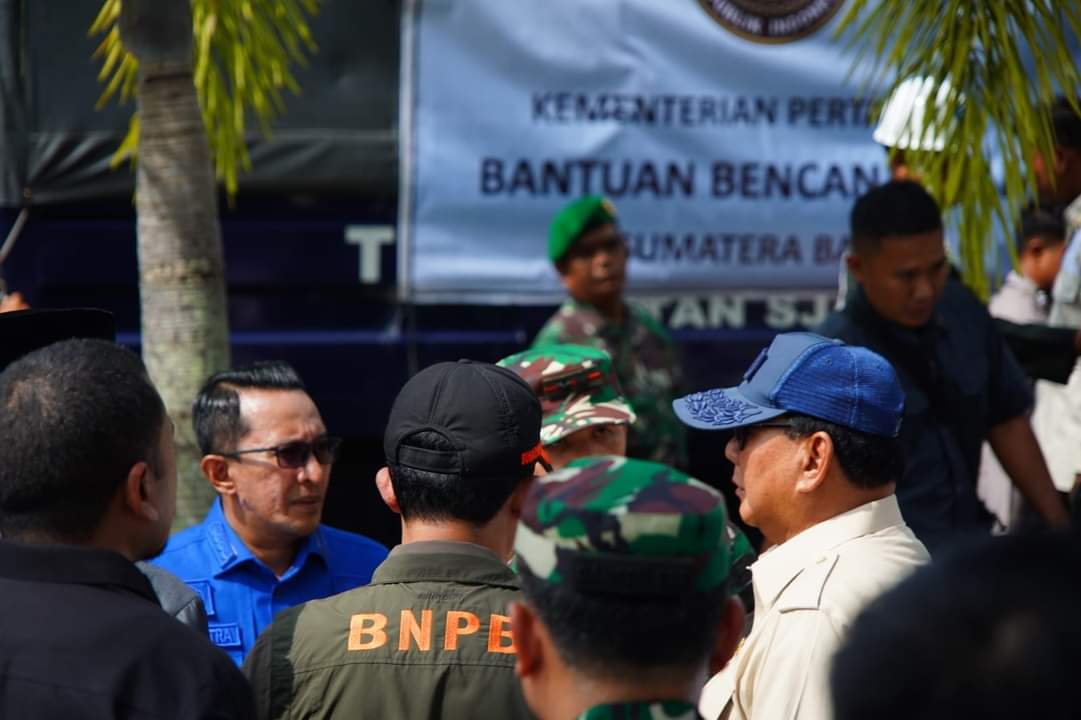 Turut Berduka Musibah di Tanah Datar, Menhan Prabowo Bantu 20 Ton Beras