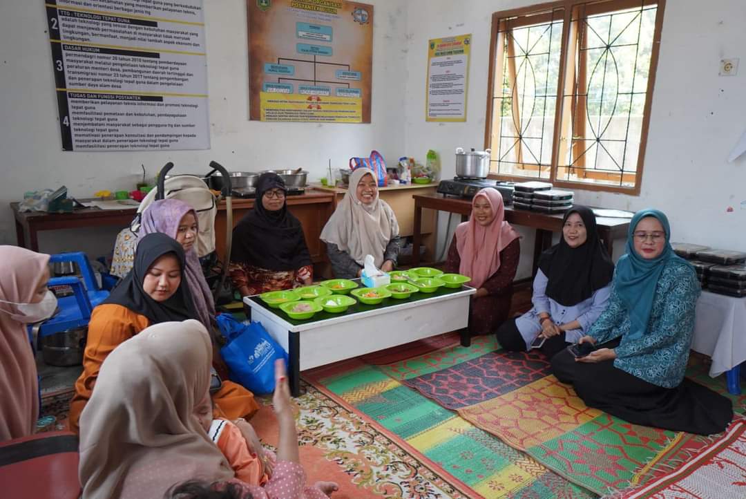 Cegah Stunting, Kader Kampung KB Busur Padang Panjang Dibekali Tim BKKBN Sumbar