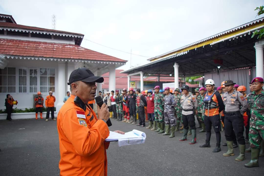 Tim Personil Gabungan Masih Mencari 10 Korban  Banjir Bandang Tanah Datar