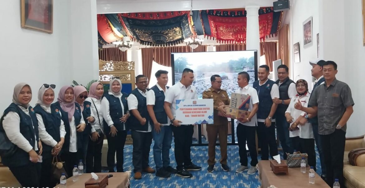 Keluarga Besar DPD  REI Sumbar Salurkan Bantuan Untuk Banjir Bandang Tanah Datar