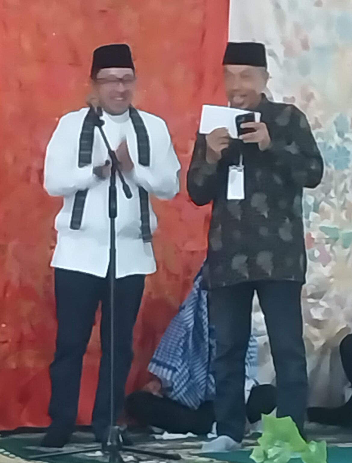 Hadiri Acara Khatam Alquran, Bupati Tanah Datar Bantu Mesjid Balad Nagari Batipuah Baruah Sebesar Rp 50 Juta