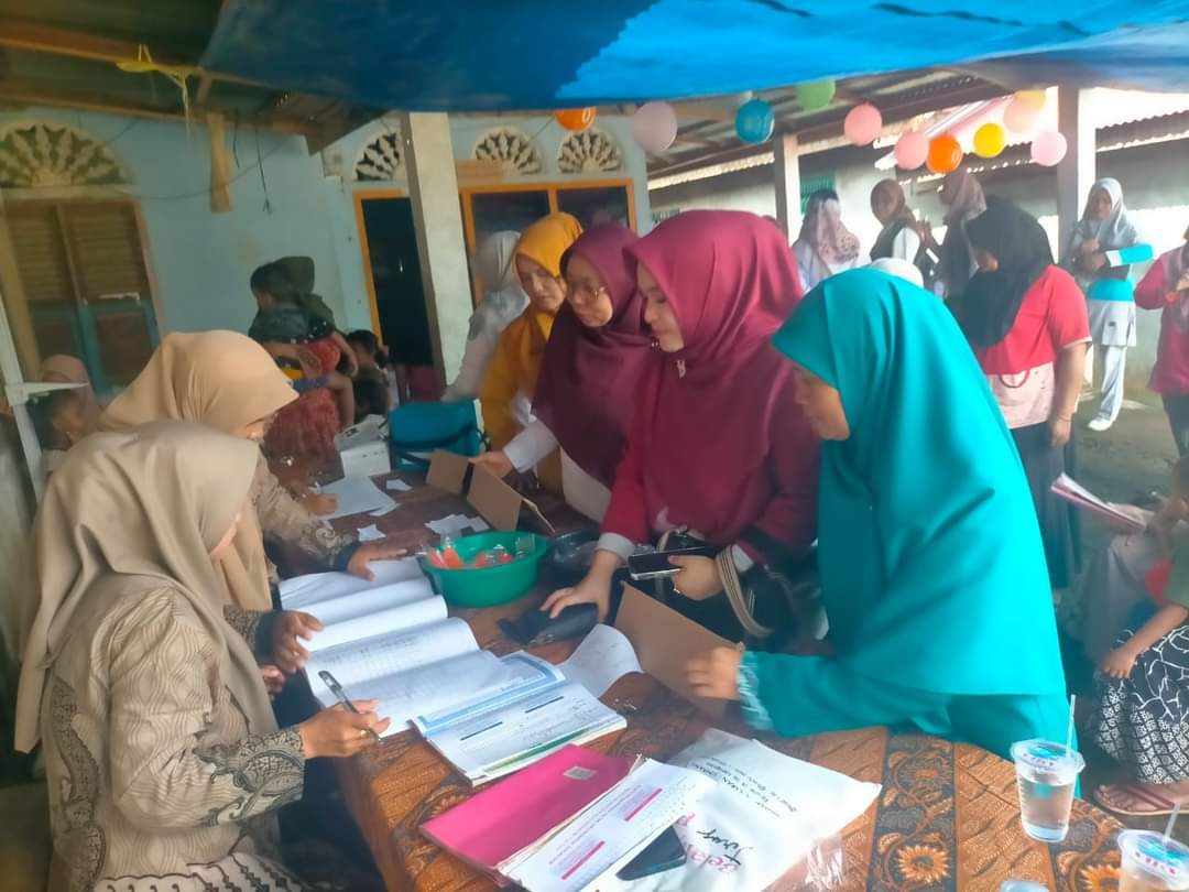 Tim Stunting Pasbar  Monitoring Di Posyandu Kamboja 1 Tamiang Ampalu Kecamatan Koto Balingka