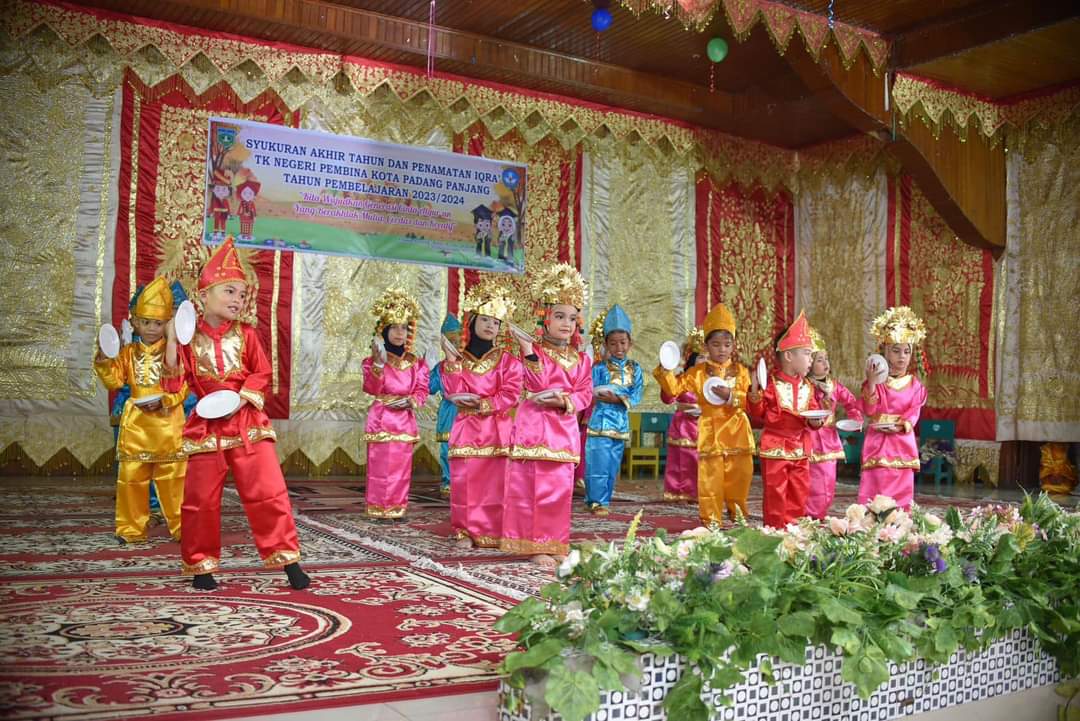 Diaspresiasi Dinas Pendidikan Dan Kebudayaan  TK Pembina Padang Panjang Syukuran