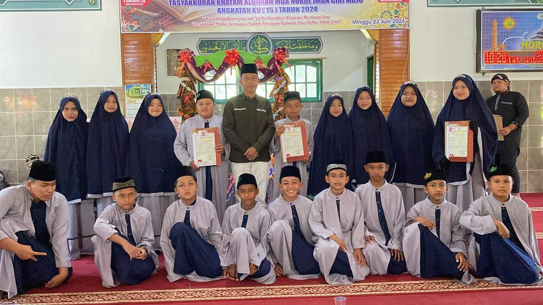 Wakil Bupati Pasbar Hadiri Khatam Alquran MDA Nurul Iman Nagari Giri Maju, Kecamatan Luhak Nan Duo