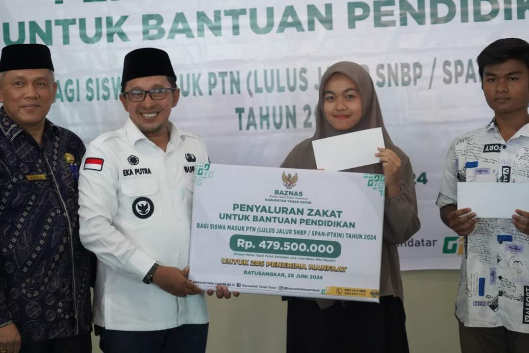 Diserahkan Bupati, 258 Calon Mahasiswa Terima Bantuan Biaya Pendidikan dari Baznas Tanah Datar Sebesar Rp 479.5 juta