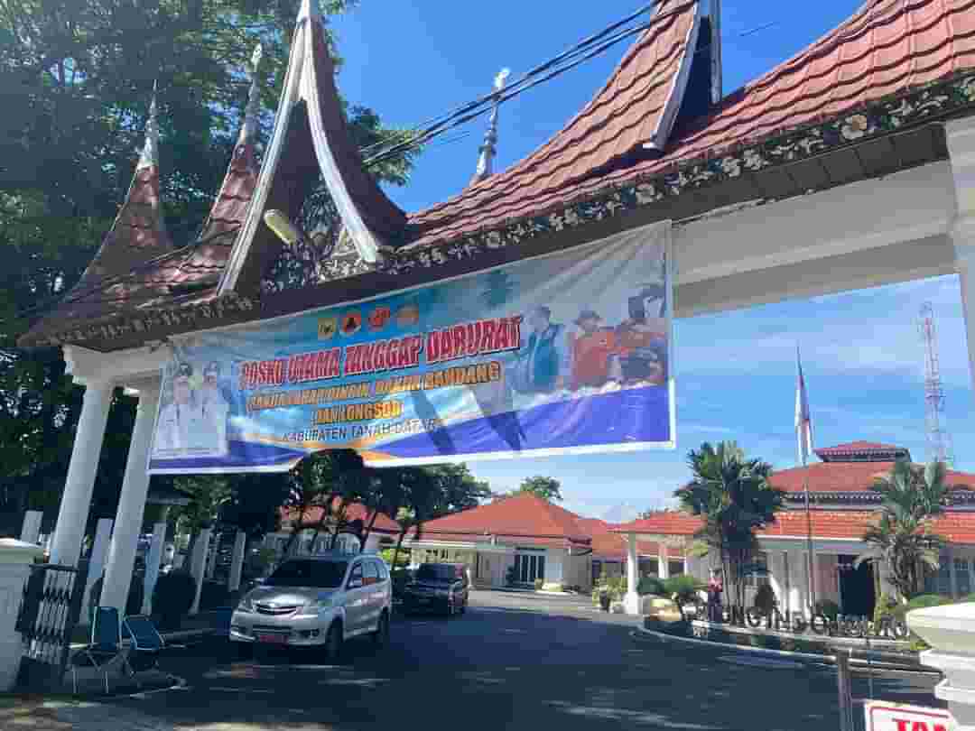 1,6 Miliar Rupiah Bantuan Bencana Banjir Bandang Tanah Datar Disetor Ke Bank Nagari Batusangkar