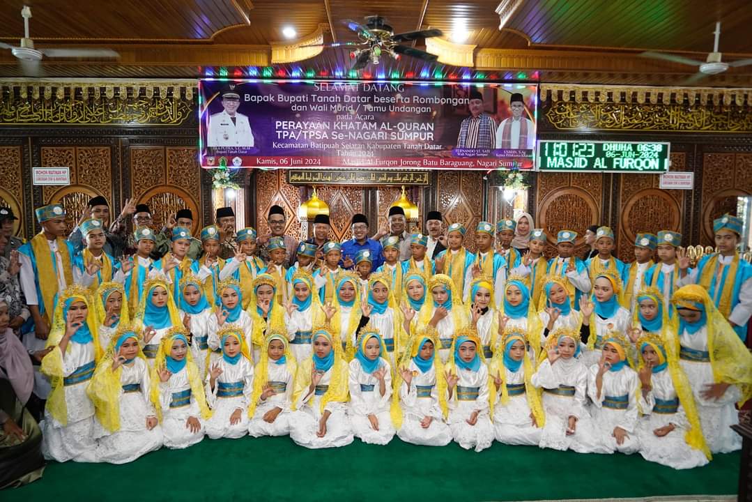 Dihadiri Bupati Tanah Datar, 50 Santri TPA/TPSA  Se Nagari Sumpur Ikuti Khatam Alquran