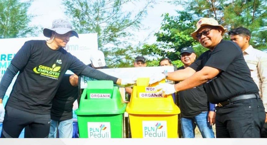Pemko Padang Terima Bantuan Satu Kontainer Sampah dan Enam Bak Sampah  Dari PT. PLN Unit Induk Distribusi Sumbar