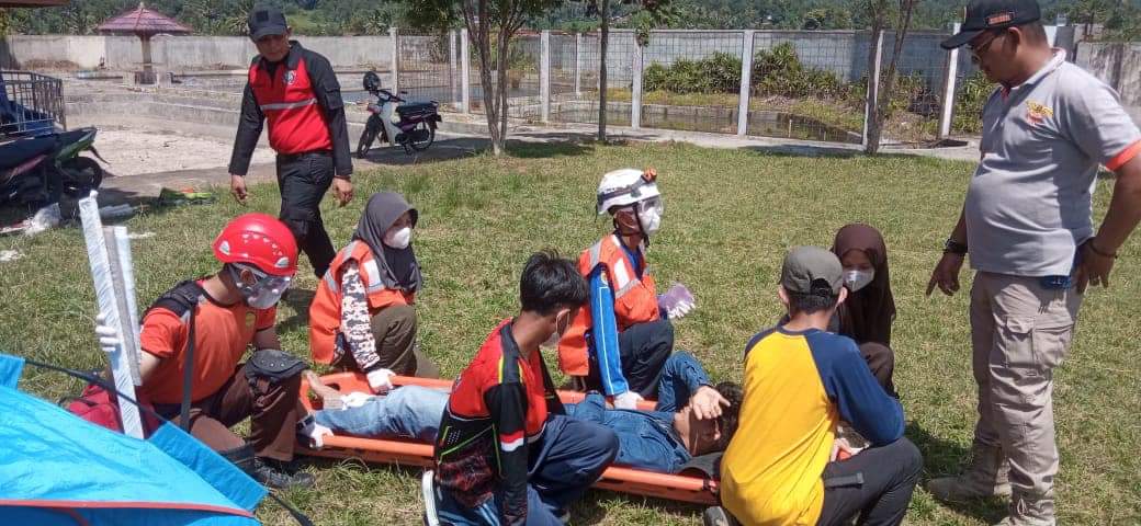 Kwarcab Padang Panjang Berikan Latihan Pertolongan Pertama Untuk Anggota Satgas Peduli Bencana