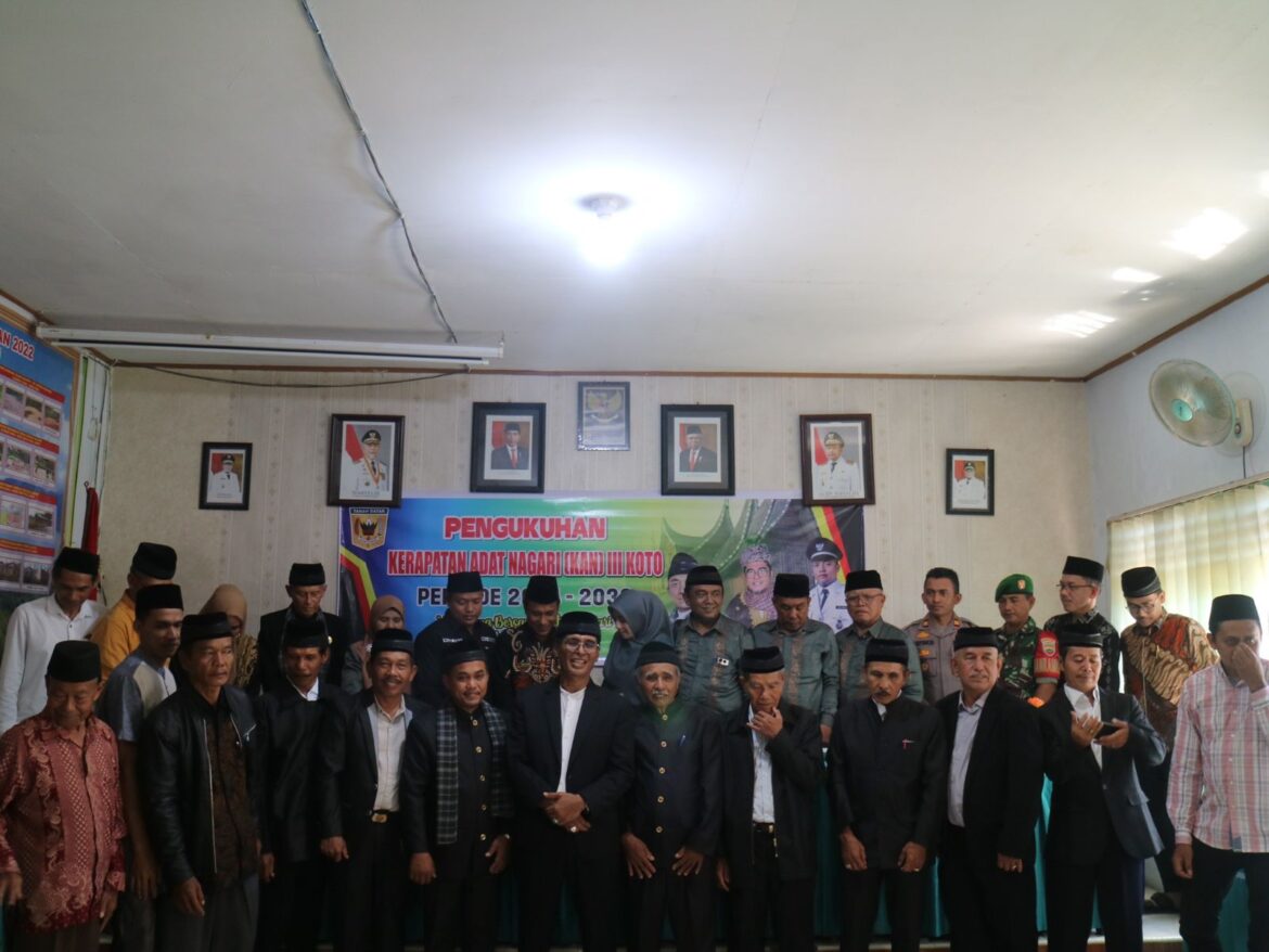 Pengurus KAN  Nagari III Koto Kecamatan Rambatan Dikukuhkan, Ini Pengurusnya