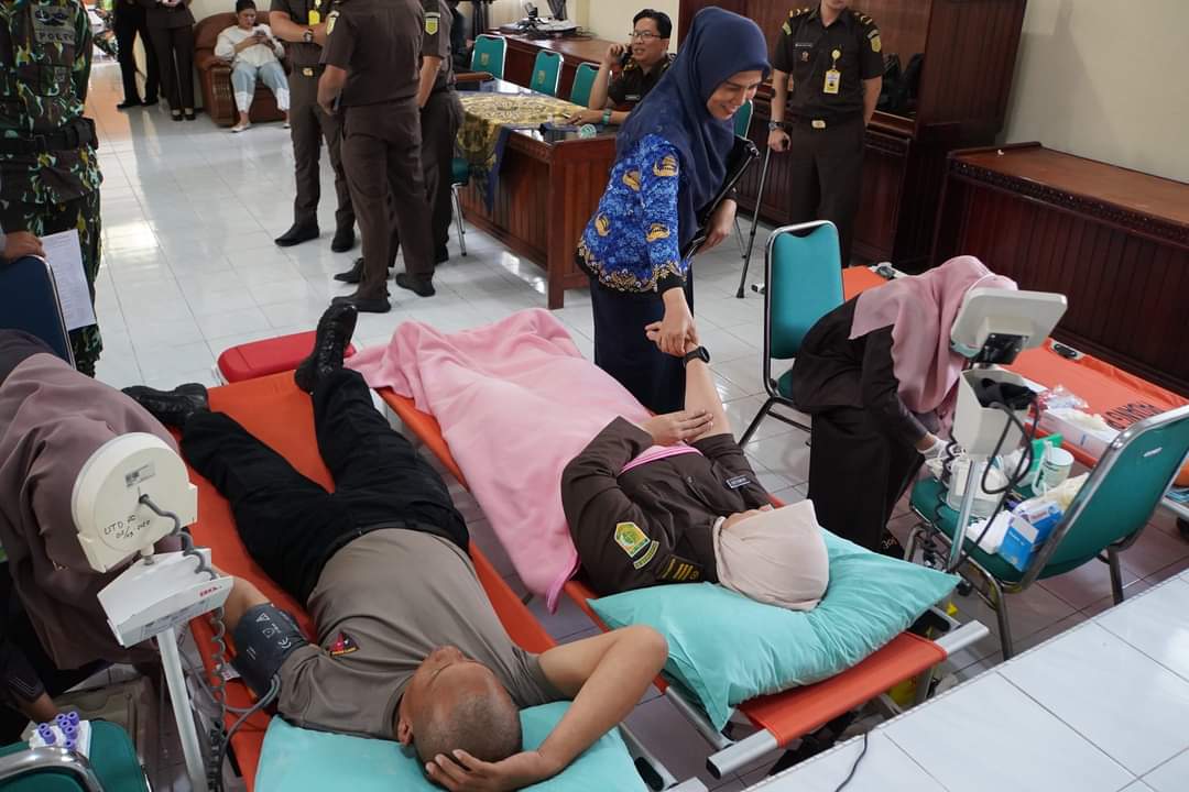 Kejaksaan Negeri Padang Panjang Adakan Kegiatan Donor Darah