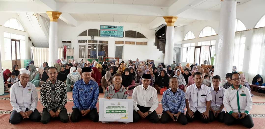 135 Pelajar Terima Bantuan Dari Baznas Padang Panjang Senilai Rp159.150.000