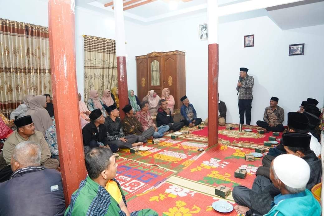 Bupati Tanah Datar   Silaturahmi Dengan Warga  Jorong Andaleh Nagari Andaleh Baruah Bukik Kecamatan Sungayang