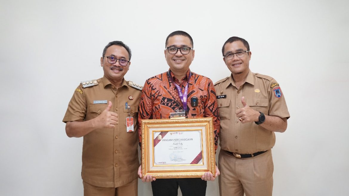ASN Kota Payakumbuh Novit Ardy Terima Penghargaan ASN Berprestasi Dari Kemenpan RB RI