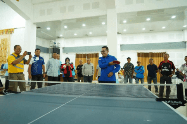 Dibuka Bupati Eka Putra, 150 Pelajar Se Tanah Datar  Ikuti Turnamen Tenis Meja Pelajar Bupati Cup