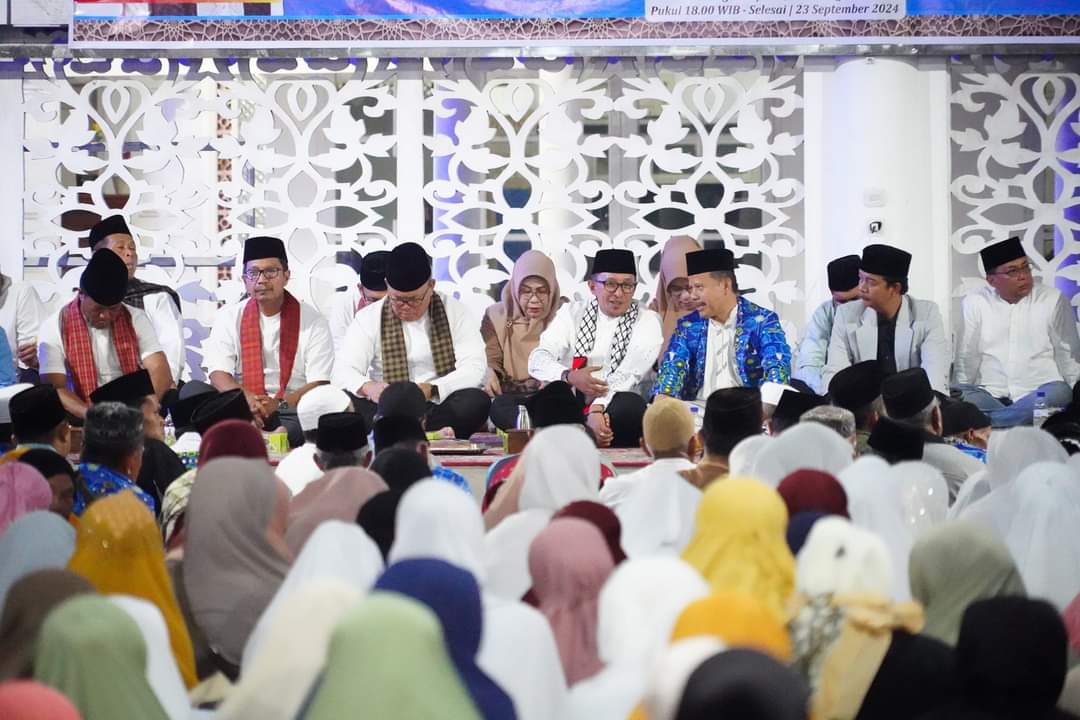 Ribuan Jamaah BKMT Se Tanah Datar Hadiri  Maulid Nabi Muhammad SAW di Indo Jalito Batusangkar
