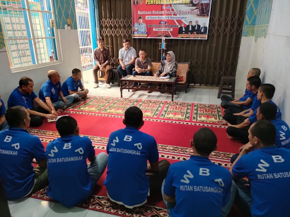 15 Tahanan Rutan Kelas II B Peroleh Layanan Bantuan Hukum Dari LBH Fiat Justitia  Batusangkar