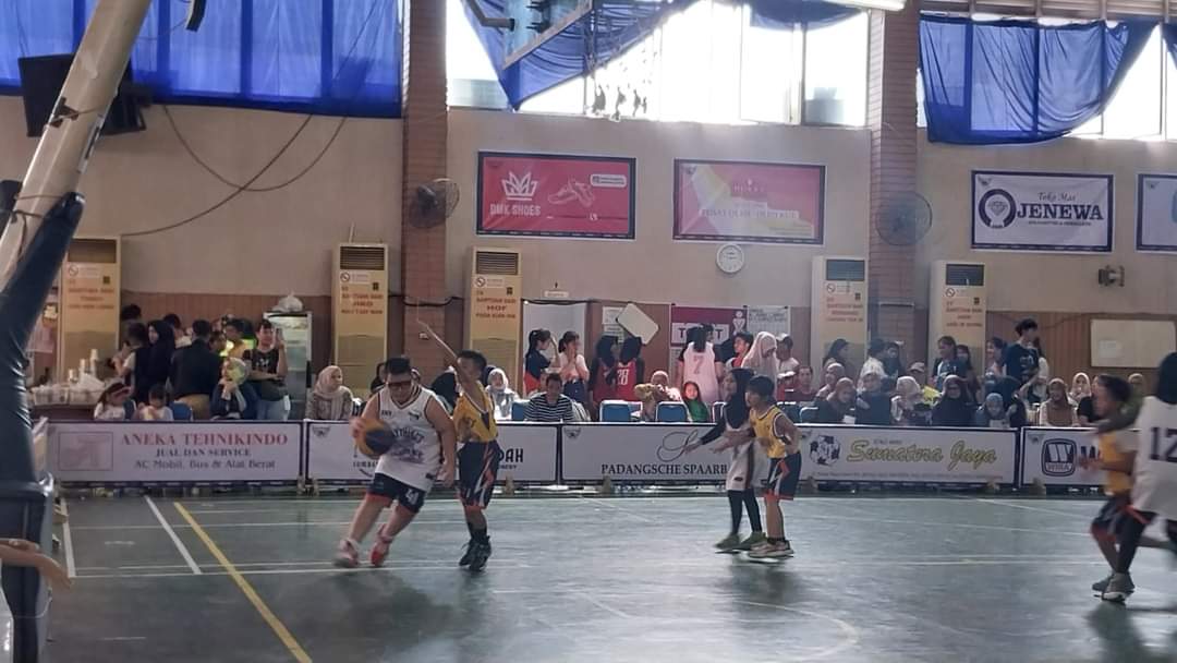 17 Klub Ikut Berkompetisi  Turnamen Garuda Padang Basketball