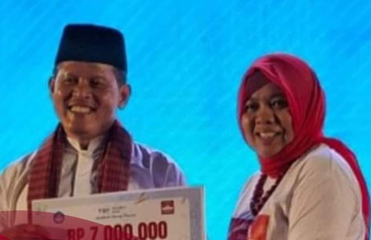 Kepala SMA N 1 Padang Panjang Raih Juara 1 Kepala Sekolah  Inovatif Jambore GTK Sumbar