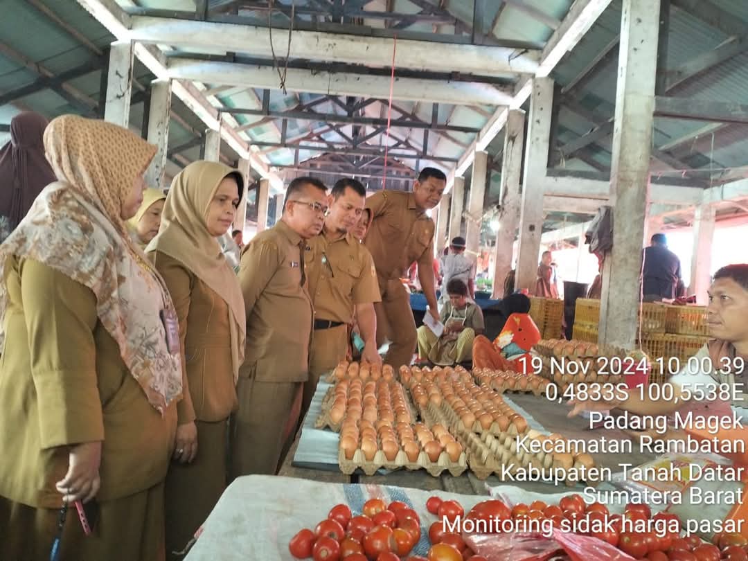 Tim Dari Pemkab Tanah Datar Sidak Ke Pasar Rambatan