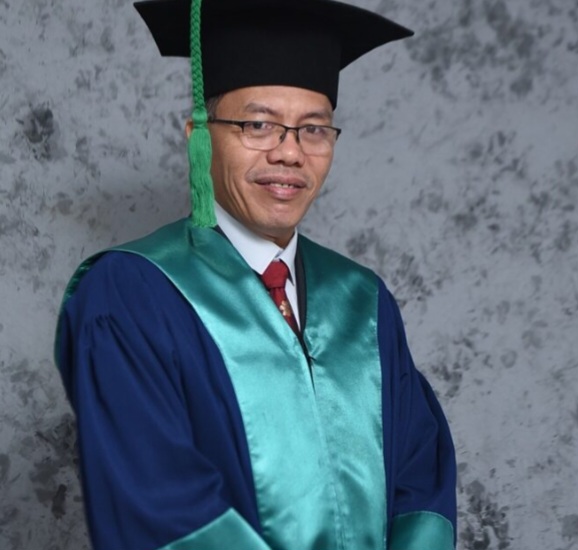 Putra Padang Luar Nagari III Koto  Kecamatan Rambatan Raih Jabatan Profesor/Guru Besar UIN Batusangkar
