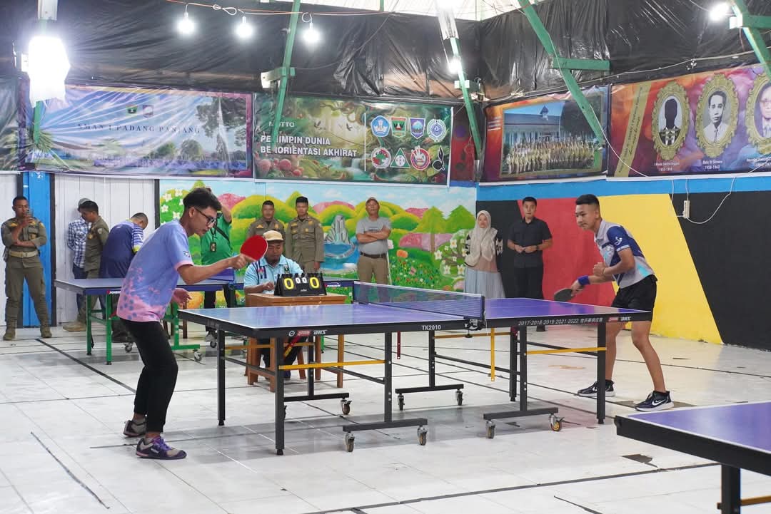 PJ Walikota Buka Kejuaraan Turnamen Tenis Meja Antar Pelajar Se Sumbar