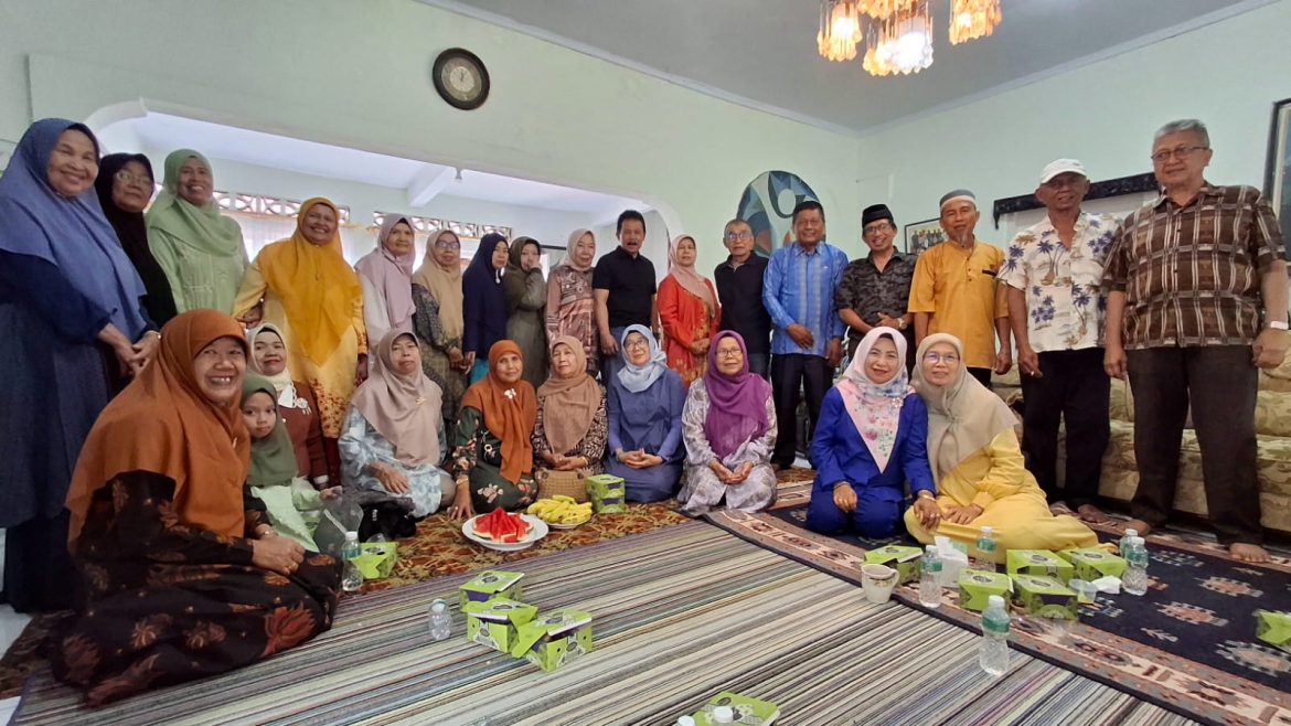 Perkuat Ukuwah Islamiyah, Anggota Papa Sumbar Adakan Halal Bi Halal Di Jln M Syafei  Padang Panjang