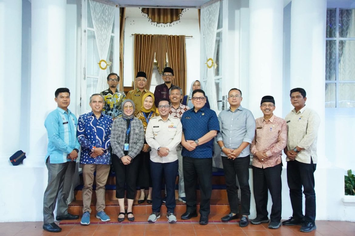 Universitas Bung Hatta Padang Ingin Berkolaborasi Dengan Pemkab Tanah Datar