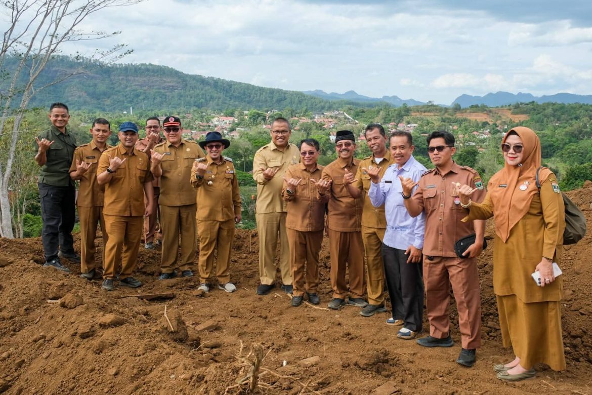 Pemda Tanah Datar Siapkan Lahan Untuk Sekolah Rakyat  Di Bukit Gombak