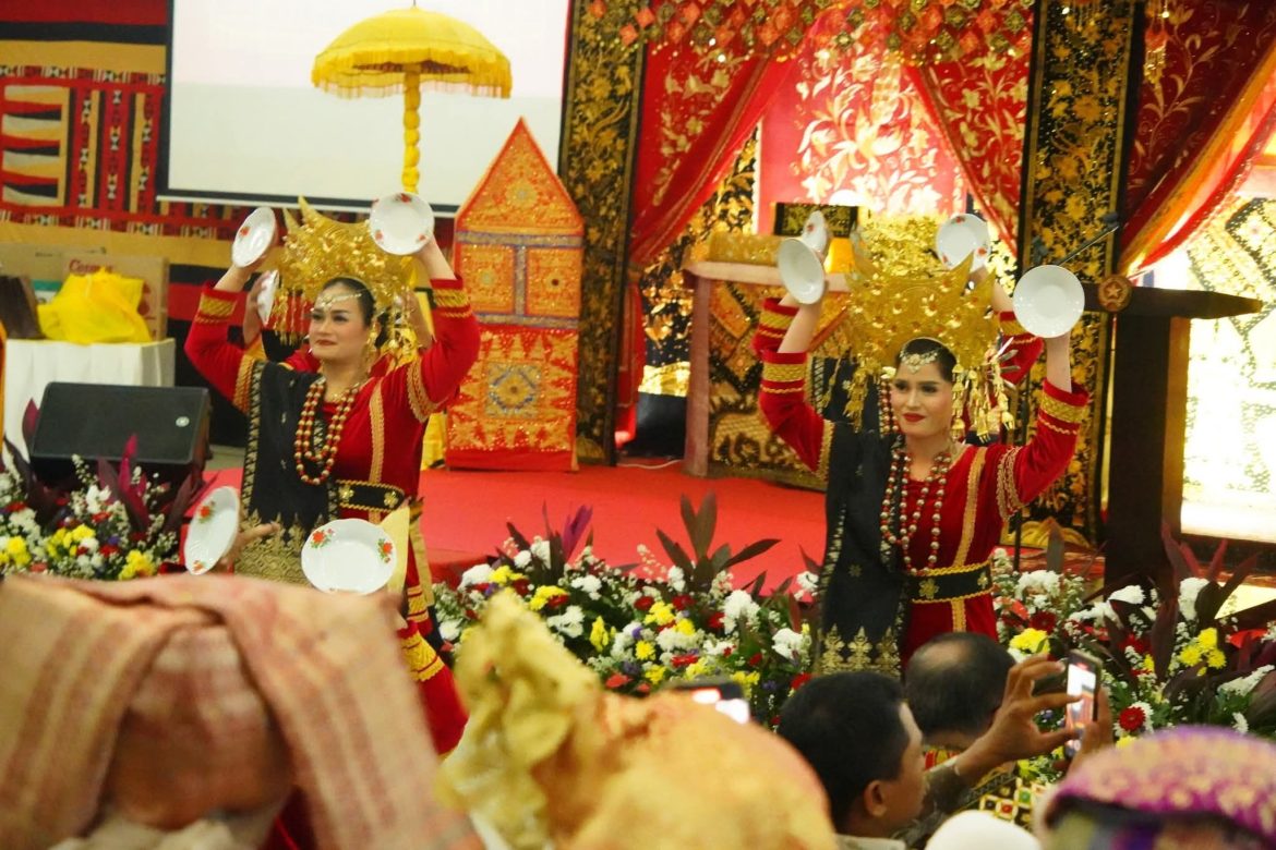Meriah, Pengukuhan Pengurus IKTS Jabotabek Oleh Bupati Tanah Datar
